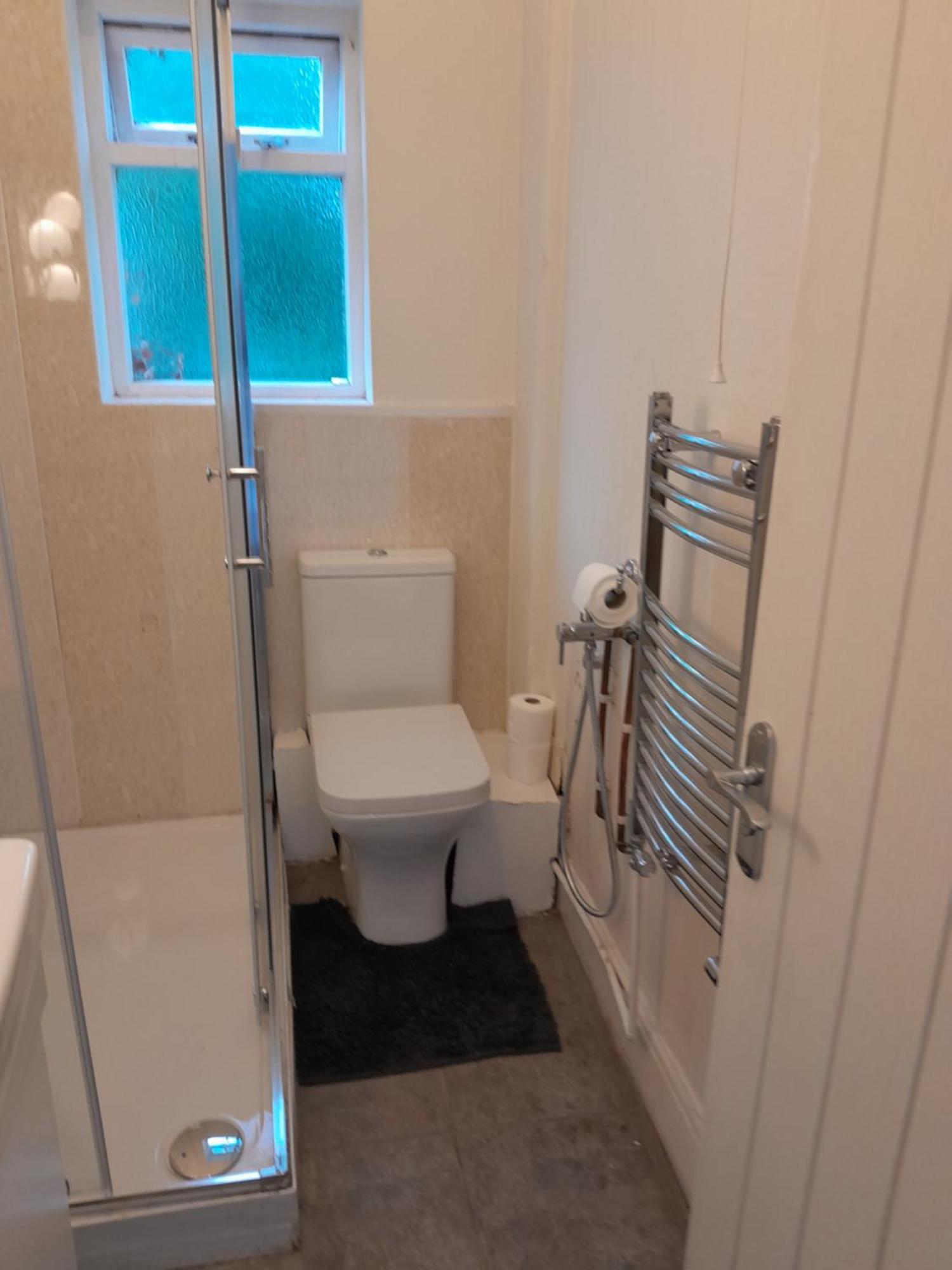 Large Room Near Singleton Hospital Ensuite R6 Swansea Exterior photo